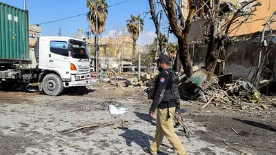 Fuerzas de Pakistán retoman la ciudad suroccidental de Nushki tras una ofensiva separatista Fuerzas de Pakistán retoman la ciudad suroccidental de Nushki tras una ofensiva separatista