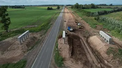 Unirá dos ciudades clave de Buenos Aires y promete acortar el tiempo de viaje: así es la nueva autopista que empalmará con las rutas 7 y 8 Unirá dos ciudades clave de Buenos Aires y promete acortar el tiempo de viaje: así es la nueva autopista que empalmará con las rutas 7 y 8