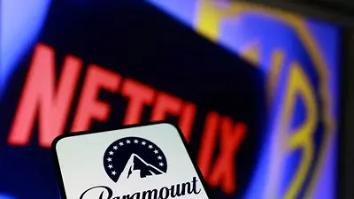 Trump dice que se mantendrá al margen de la disputa entre Netflix y Paramount por Warner Bros Trump dice que se mantendrá al margen de la disputa entre Netflix y Paramount por Warner Bros
