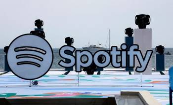 Spotify permitirá a los usuarios comprar libros físicos gracias a su colaboración con Bookshop.org | Spotify