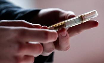 Países y empresas toman medidas para limitar el acceso de los niños a las redes sociales | Redes