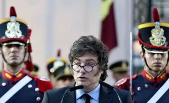 El sable corvo llegó a San Lorenzo y se espera por el arribo de Milei | Javier milei presidente