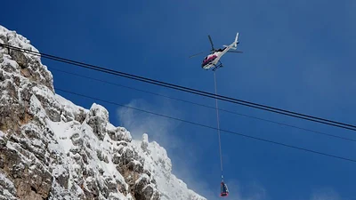 Avalanchas en Italia dejan tres esquiadores muertos fuera de pista en regiones de los JJOO de Invierno Avalanchas en Italia dejan tres esquiadores muertos fuera de pista en regiones de los JJOO de Invierno