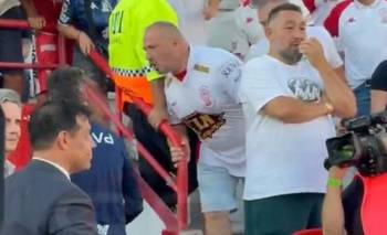 Locura en Huracán: escupitajo y amagues de piñas de hinchas a jugadores de San Lorenzo | Fútbol argentino