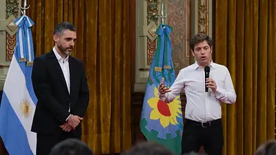 Piden que los multimillonarios paguen más impuestos Piden que los multimillonarios paguen más impuestos
