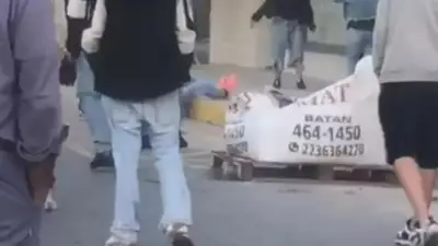 Habló la esposa del hombre asesinado a la salida de un boliche: “Lo mataron como si fuera un pedazo de carne” Habló la esposa del hombre asesinado a la salida de un boliche: “Lo mataron como si fuera un pedazo de carne”