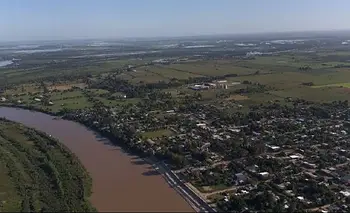 El Gobierno firmó la privatización del Río Paraná en medio de los festejos mundialistas | Privatizaciones