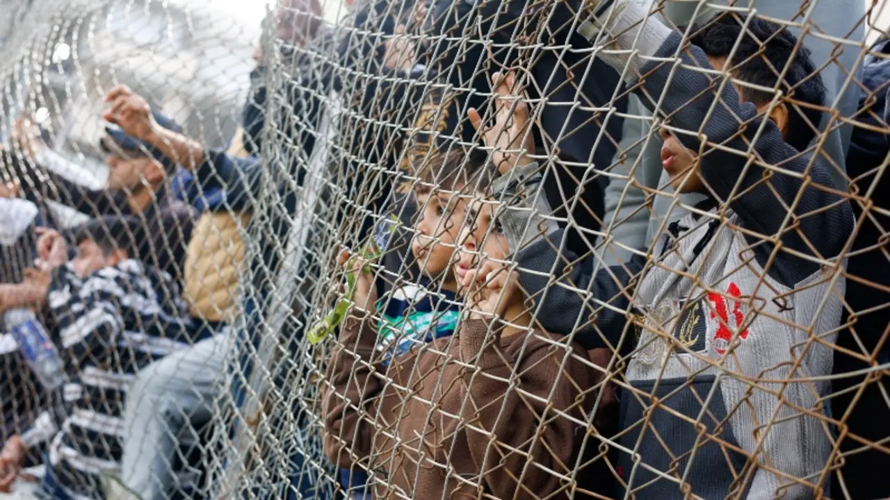 El fútbol vuelve a los campos de Gaza, marcados por la guerra y la pérdida