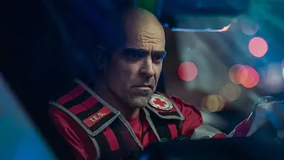 Salvador, protagonista con traje de ambulancia Salvador, protagonista con traje de ambulancia