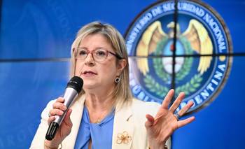 El Gobierno imita a Trump y endurece las normas migratorias: “La ley se cumple” | Política migratoria