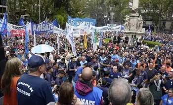 Gremios coparon las calles de las provincias contra la reforma laboral de Milei | El pueblo enfrenta el modelo libertario