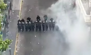 En medio de la represión en el Congreso, el Gobierno confirmó al menos nueve detenidos | Reforma laboral 