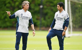 ¿Cuál es el rol de Henize en el Arsenal, líder de la Premier y Champions League? | Arsenal