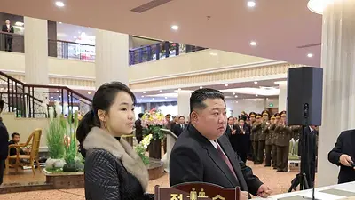 Kim Jong-un posiciona a su hija como sucesora, según la agencia de espionaje de Seúl Kim Jong-un posiciona a su hija como sucesora, según la agencia de espionaje de Seúl