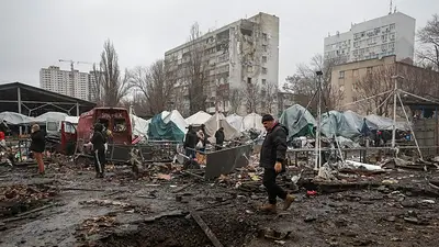 Un muerto y seis heridos en un ataque aéreo ruso contra un puerto en Odesa, según el viceprimer ministro Un muerto y seis heridos en un ataque aéreo ruso contra un puerto en Odesa, según el viceprimer ministro