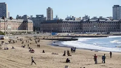 Verano en la costa bonaerense: pocos turistas y una caída del consumo del 25% Verano en la costa bonaerense: pocos turistas y una caída del consumo del 25%
