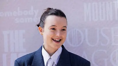 Bella Ramsey dice que disfrutó inesperadamente haciendo comedia sobre el cáncer de la Berlinale Bella Ramsey dice que disfrutó inesperadamente haciendo comedia sobre el cáncer de la Berlinale