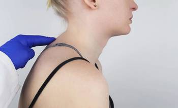 Chau cifosis: rutina de yoga suave para eliminar la joroba | Salud