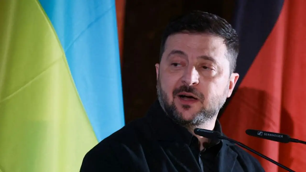 Zelenski dice que aliados de Ucrania proporcionarán nueva ayuda energética y militar en un plazo de 10 días