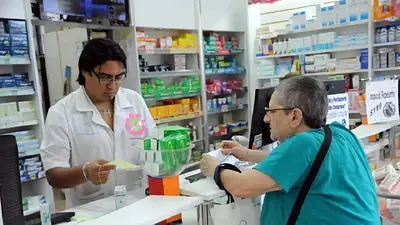 Jubilada en la farmacia Jubilada en la farmacia