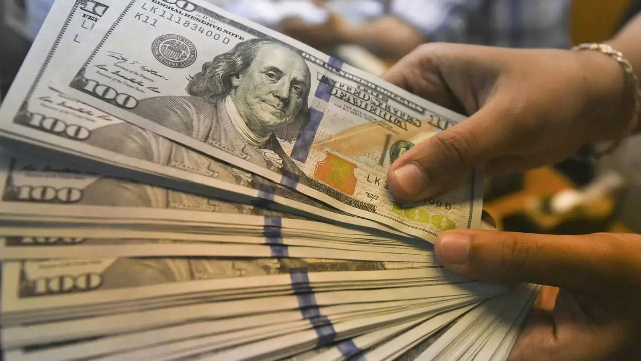 Se profundiza el atraso cambiario y la compra de dólares volvió a dispararse en abril