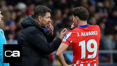 Diego Simeone y Julián Álvarez Diego Simeone y Julián Álvarez