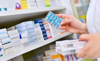 Alertan por faltantes en farmacias por falta de pago de obras sociales | Farmacias