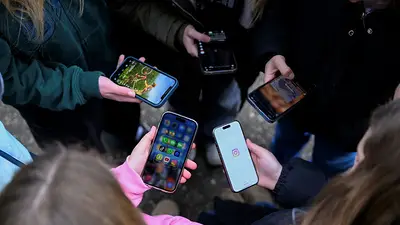 El partido gobernante de Alemania respalda restricciones en redes sociales para niños El partido gobernante de Alemania respalda restricciones en redes sociales para niños