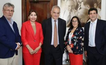 Tres senadores que ayudaron a Milei rompieron el interbloque del peronismo | Senado
