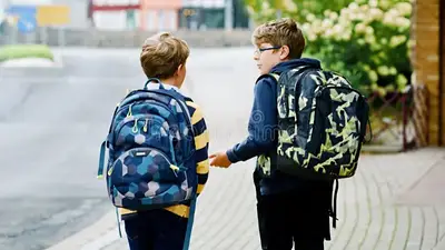 Cómo son las mochilas inteligentes con pantalla LED. Cómo son las mochilas inteligentes con pantalla LED.