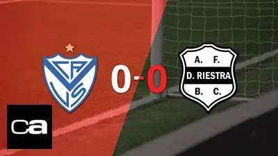 Sin goles, Vélez y Dep. Riestra igualaron el partido Sin goles, Vélez y Dep. Riestra igualaron el partido