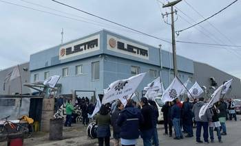 La UOM tomó la fábrica Aires del Sur ante el pedido de quiebra de los dueños | El destape 1070