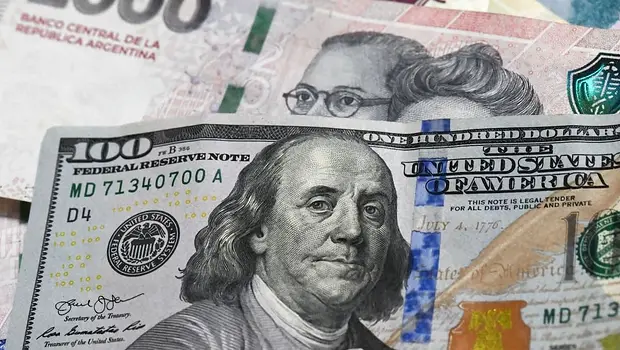 El mercado empezó a llevarse baratos los “argendólares” del BCRA | Dólar