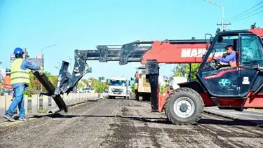 Menos rutas, más ajuste: el superávit de Milei se apoya en la obra pública paralizada