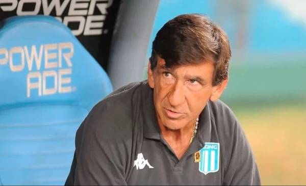 “Le seduce la camiseta de Racing”: el jugador de Boca que Gustavo Costas quiere