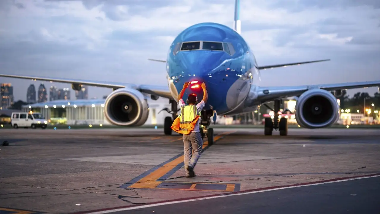 Aeroparque, Aeroparque Jorge Newbery, Ezeiza, mantenimiento de pista, obras.
