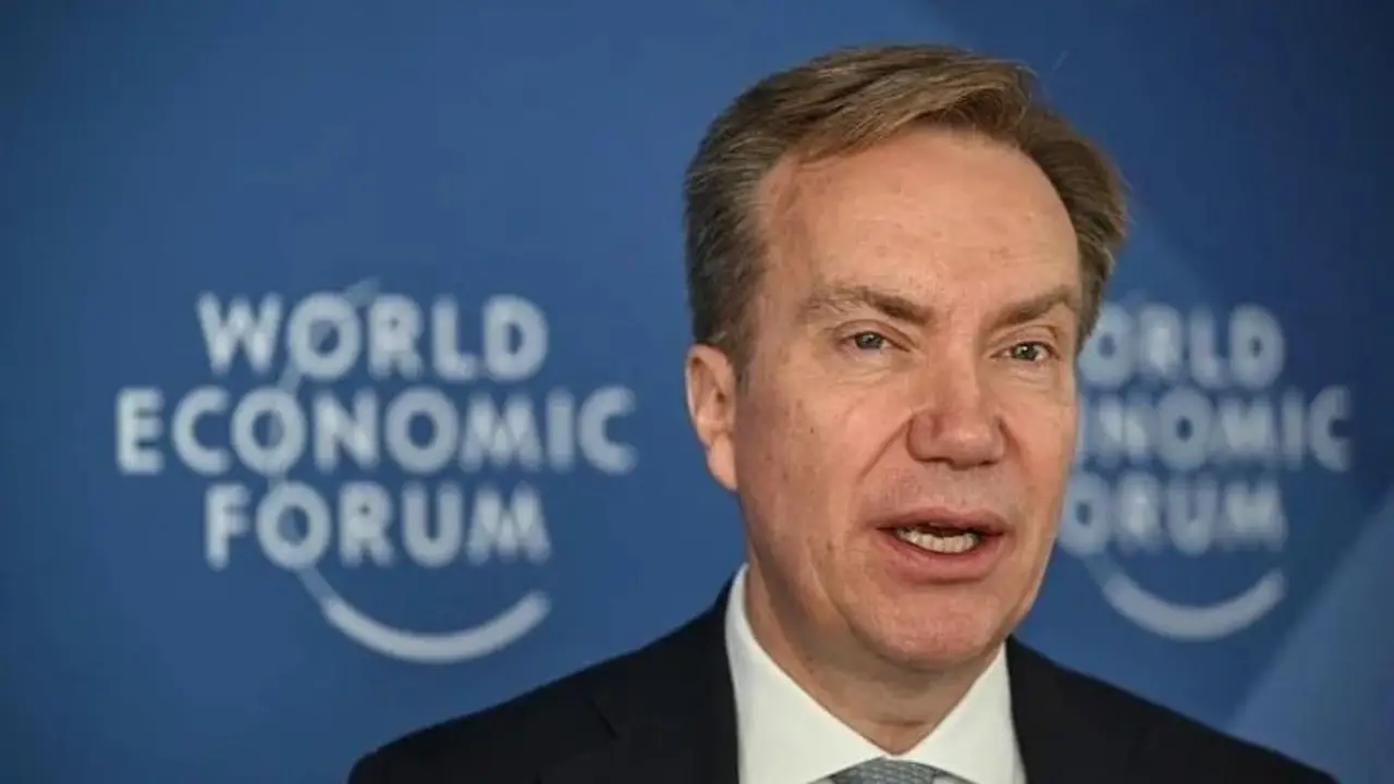 Caso Epstein: renunció el titular del Foro Económico Mundial de Davos tras aparecer mencionado en los archivos