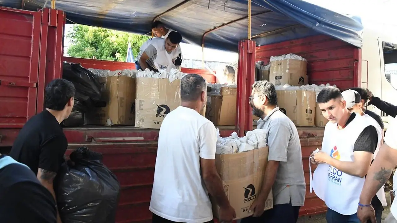 Inclusión y permanencia: frente al inicio de clases, Formosa entregó kits escolares para niños, niñas y adolescentes