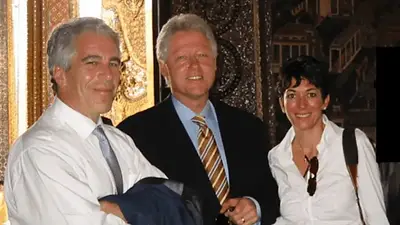 Víctimas de Epstein denunciaron al Gobierno de EE.UU. y a Google por publicar sus nombres Víctimas de Epstein denunciaron al Gobierno de EE.UU. y a Google por publicar sus nombres