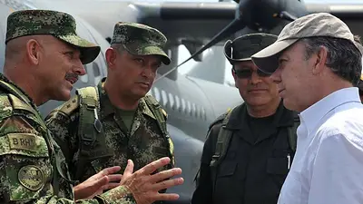 Colombia: Santos envía militares a La Habana para negociar el cese al fuego bilateral Colombia: Santos envía militares a La Habana para negociar el cese al fuego bilateral