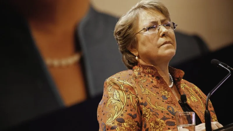 Chile: encuesta muestra derrumbe de la imagen de Bachelet tras supuesto caso de corrupción