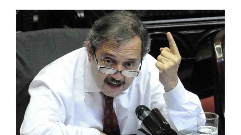 Elecciones 2015: la interna radical explota y Alfonsín acusó a Sanz de debilitar al partido
