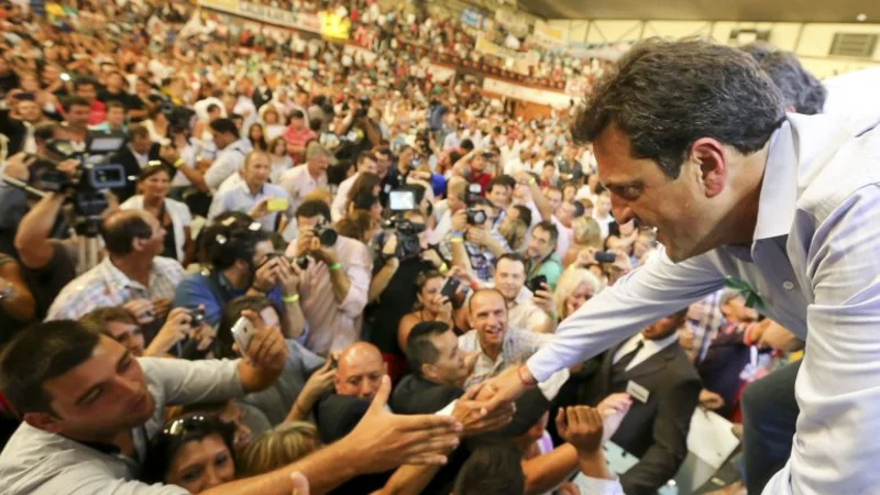 Massa dijo estar "primero en las encuestas"