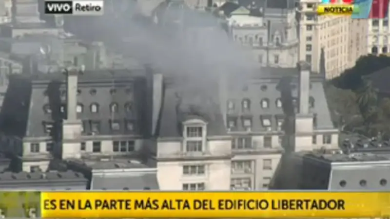 Incendio en el edificio Libertador