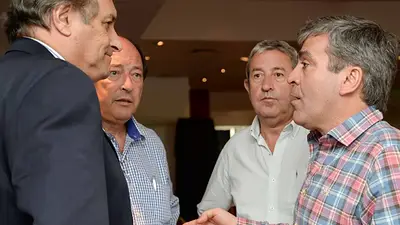 Cruje la UCR, a días de la Convención: Artaza niega acuerdo con el PRO Cruje la UCR, a días de la Convención: Artaza niega acuerdo con el PRO