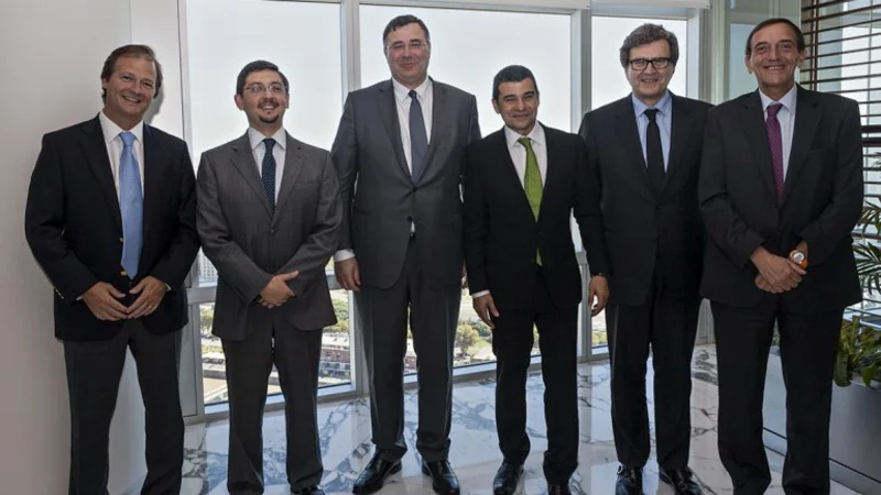 YPF y Total negocian para avanzar en nuevos bloques en la Argentina
