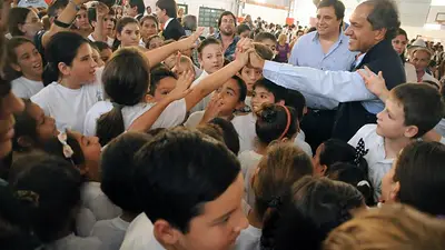 Scioli criticó a los que lo "subestiman" por venir del deporte Scioli criticó a los que lo "subestiman" por venir del deporte