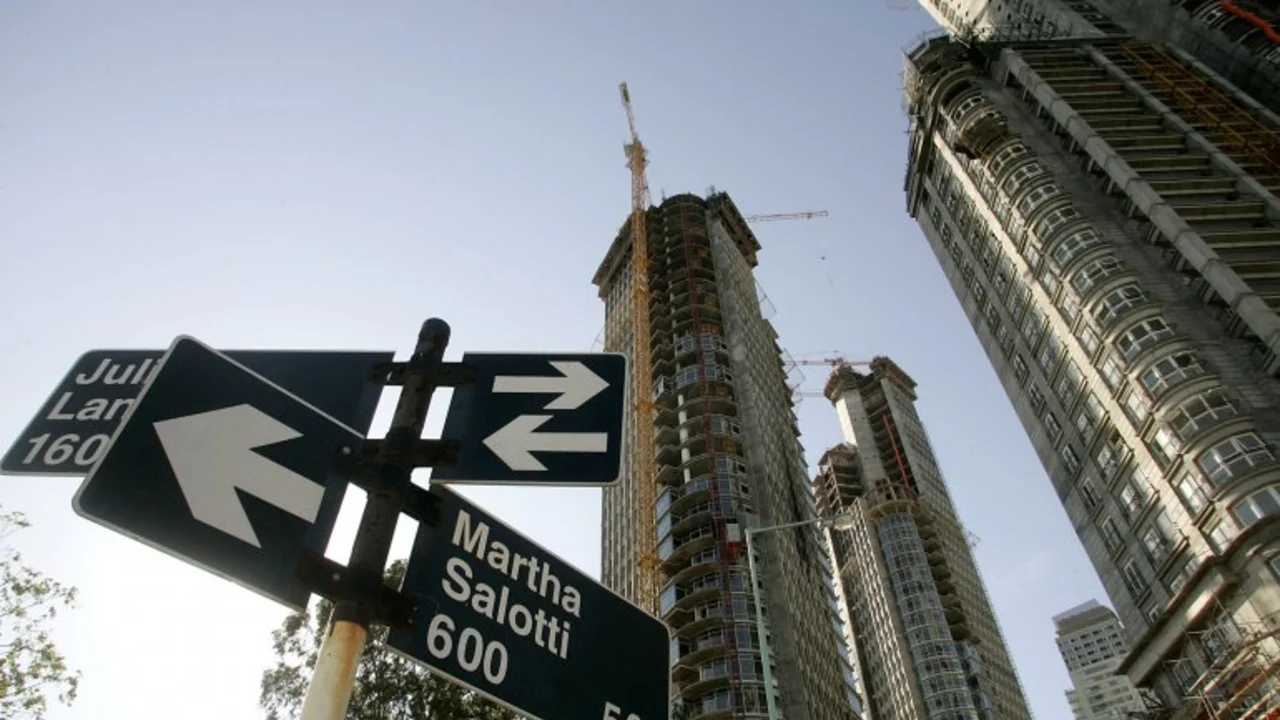 Pese a la baja del blue, el mercado inmobiliario no se estabiliza por especuladores
