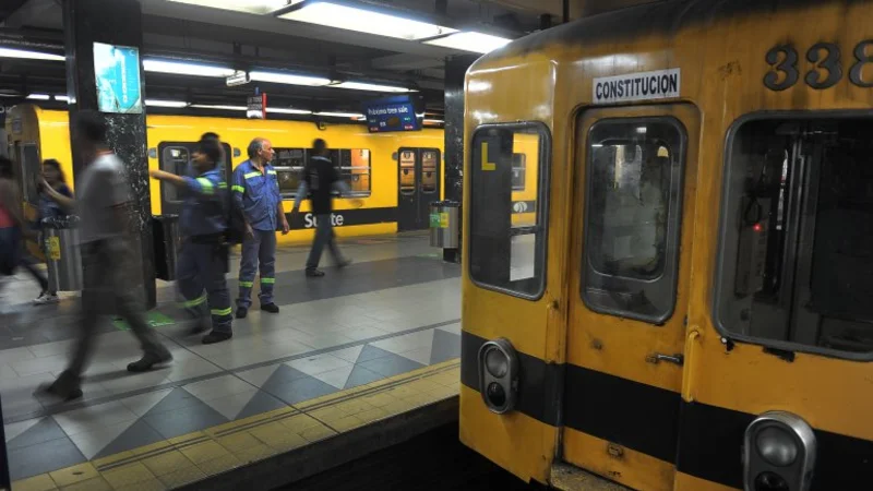 Polémica por los subtes porteños: le exigen a Macri saber qué pasó con las obras en la línea B