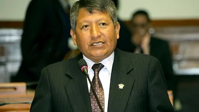 Congresista peruano, duro contra la unión gay: "Hitler tenía razón" Congresista peruano, duro contra la unión gay: "Hitler tenía razón"